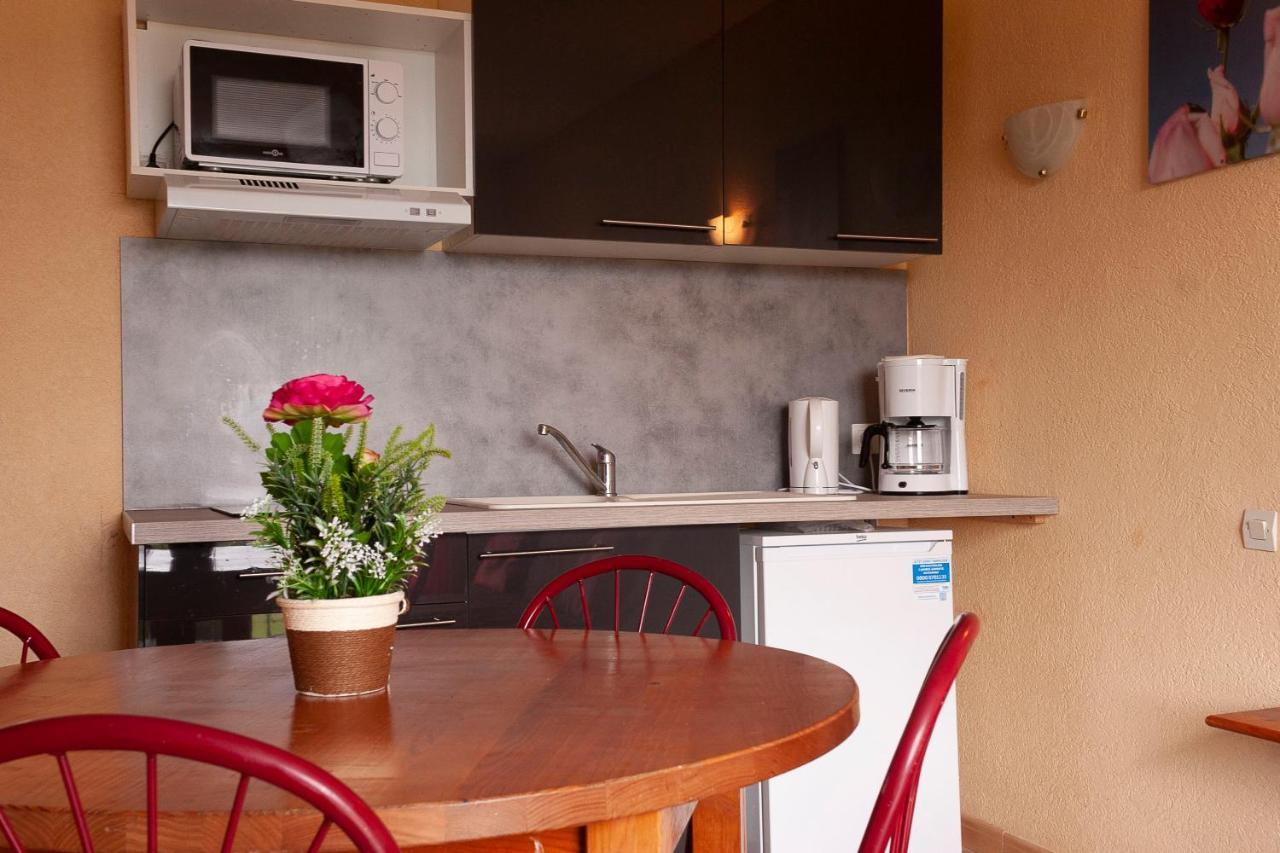 Le Catalan - Hotel Et Appartements Mont-Louis Exteriör bild