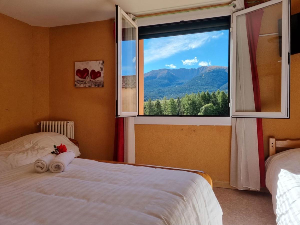 Le Catalan - Hotel Et Appartements Mont-Louis Exteriör bild