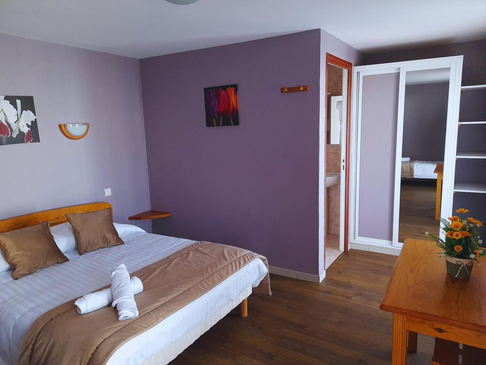 Le Catalan - Hotel Et Appartements Mont-Louis Exteriör bild
